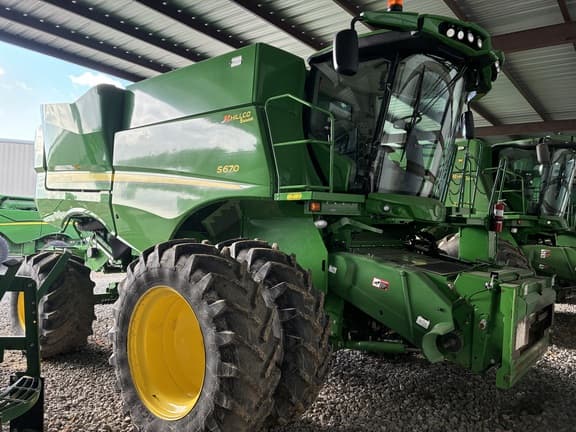 Image of John Deere S670 equipment image 3