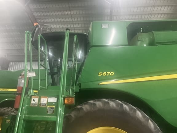 Image of John Deere S670 equipment image 3