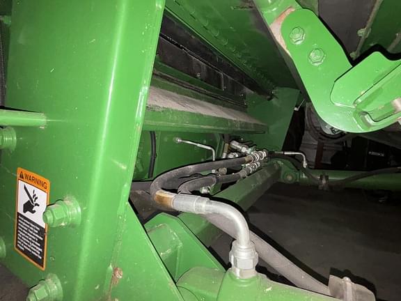 Image of John Deere S670 equipment image 1