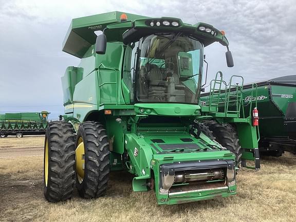 Image of John Deere S670 equipment image 2