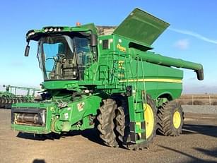 Main image John Deere S670 1