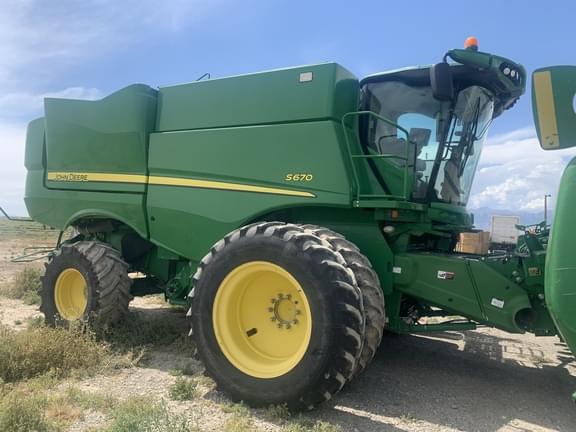 Image of John Deere S670 equipment image 1
