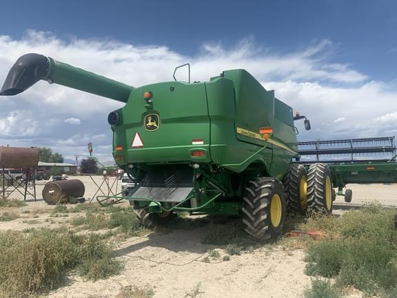 Image of John Deere S670 equipment image 4