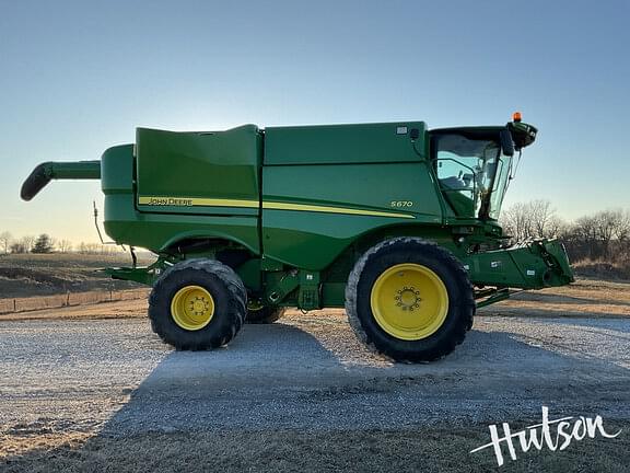 Image of John Deere S670 equipment image 2