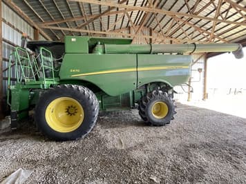 Main image John Deere S670