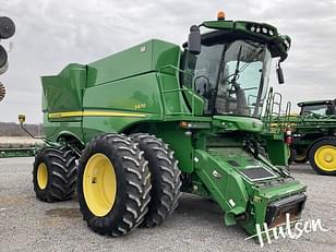 Main image John Deere S670