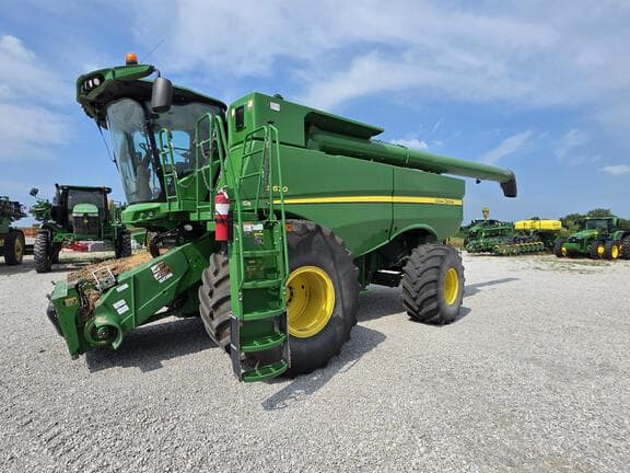 Image of John Deere S670 equipment image 3