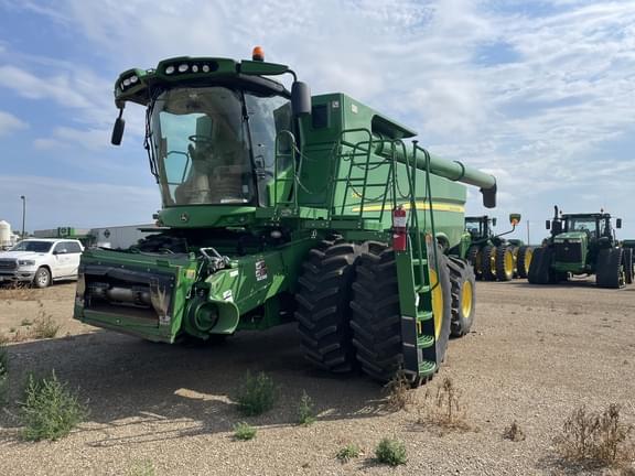 Image of John Deere S670 equipment image 3