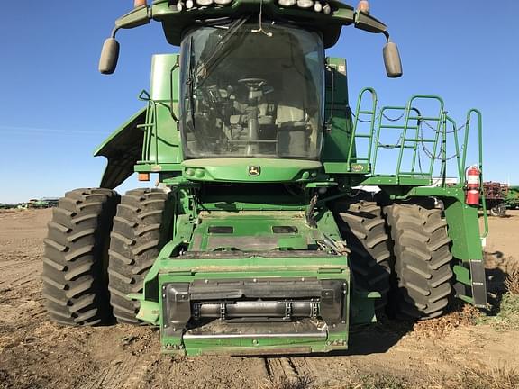 Image of John Deere S670 Primary image