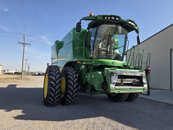 Image of John Deere S670 equipment image 3