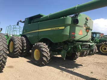 Main image John Deere S670