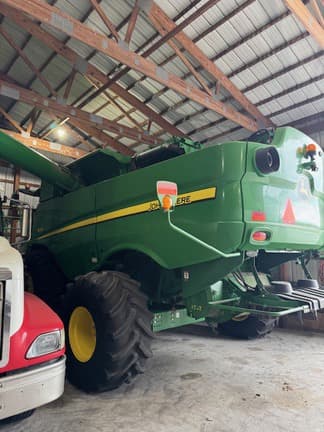 Image of John Deere S670 Image 0