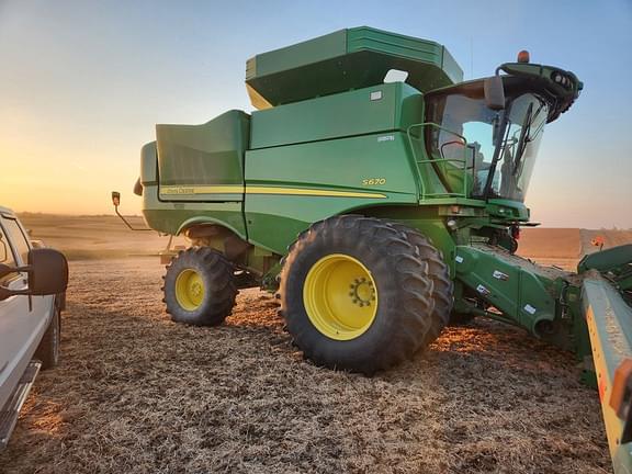 Image of John Deere S670 Primary image