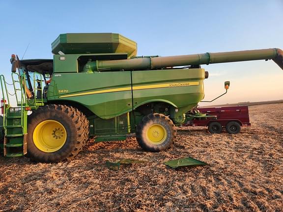 Image of John Deere S670 equipment image 3