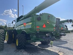 Main image John Deere S680 7