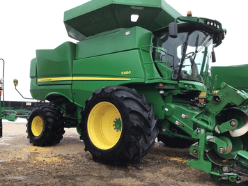 Main image John Deere S680