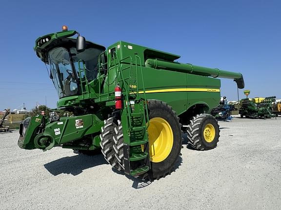 Image of John Deere S680 equipment image 1