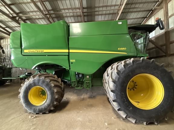 Image of John Deere S680 equipment image 2