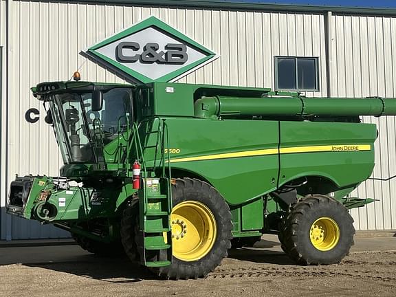 Image of John Deere S680 Primary image