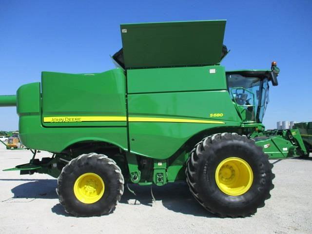 Image of John Deere S680 equipment image 3