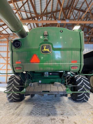 Image of John Deere S680 equipment image 3