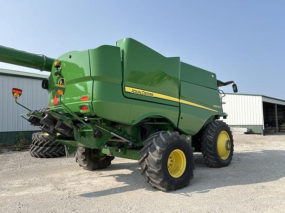 Image of John Deere S680 equipment image 4