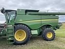 2017 John Deere S680 Image