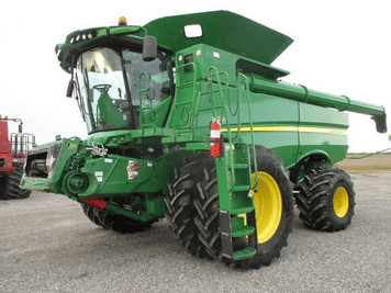 Main image John Deere S680