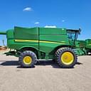 2017 John Deere S680 Image