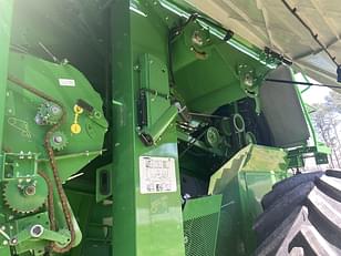 Main image John Deere S680 11