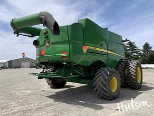 Main image John Deere S680 6