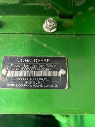 Thumbnail image John Deere S680 6