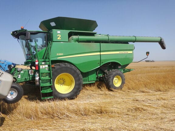 Main image John Deere S680