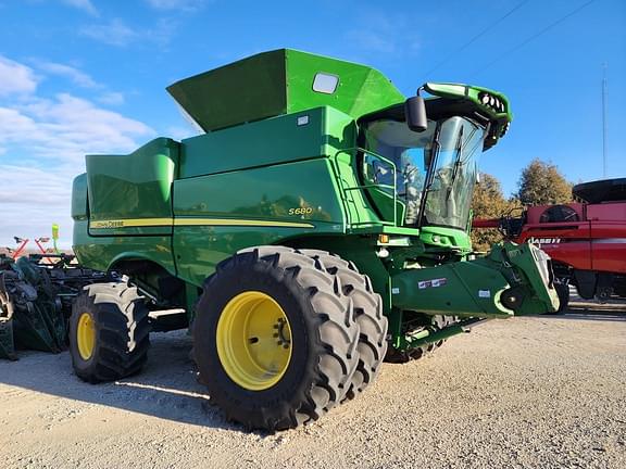 Image of John Deere S680 equipment image 1