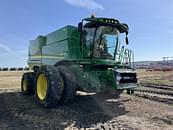 Thumbnail image John Deere S680 0