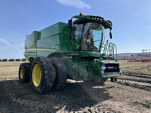 Main image John Deere S680 0