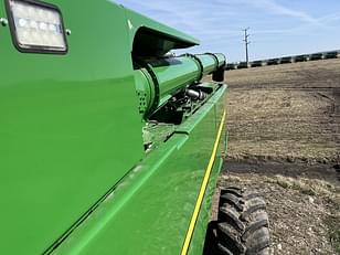 Main image John Deere S680 19