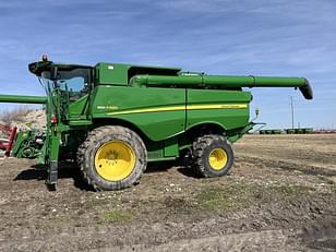 Main image John Deere S680 5