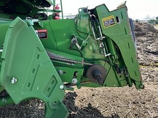 Main image John Deere S680 7