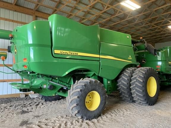 Image of John Deere S680 equipment image 2