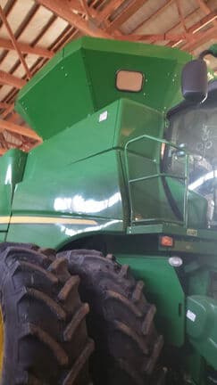 Image of John Deere S680 equipment image 3