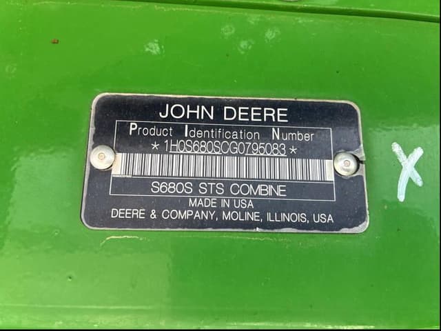 Image of John Deere S680 equipment image 1