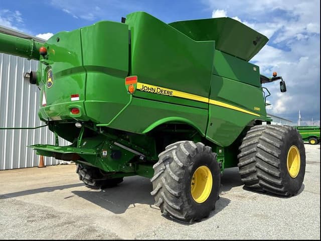 Image of John Deere S680 equipment image 3