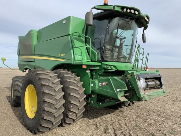 Main image John Deere S680