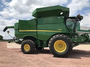 Main image John Deere S680 1