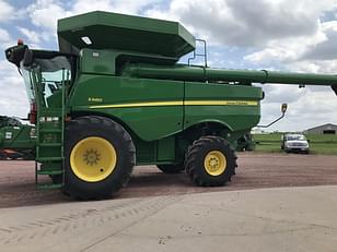 Main image John Deere S680 5