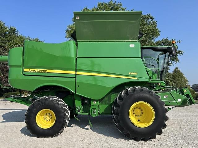 Image of John Deere S680 equipment image 3