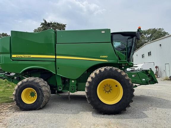 Image of John Deere S680 equipment image 3