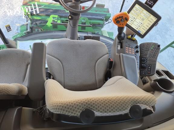 Image of John Deere S680 equipment image 3