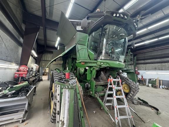 Image of John Deere S680 equipment image 3